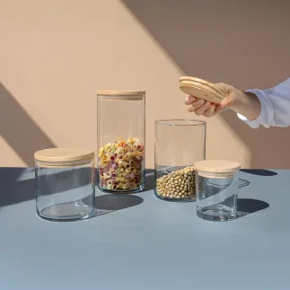 Szklany pojemnik z drewnianym deklem Stor 15 cm